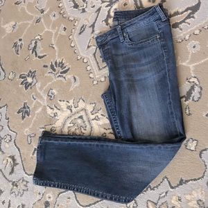 Kut from the Kloth Straight Leg Jeans